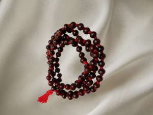 Lal Chandan Mala